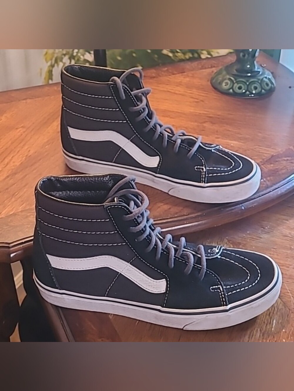 Classic Vans SK8 Hi Reflective athletic sneaker Mens 7.5 womens 9 Hi Top shoes